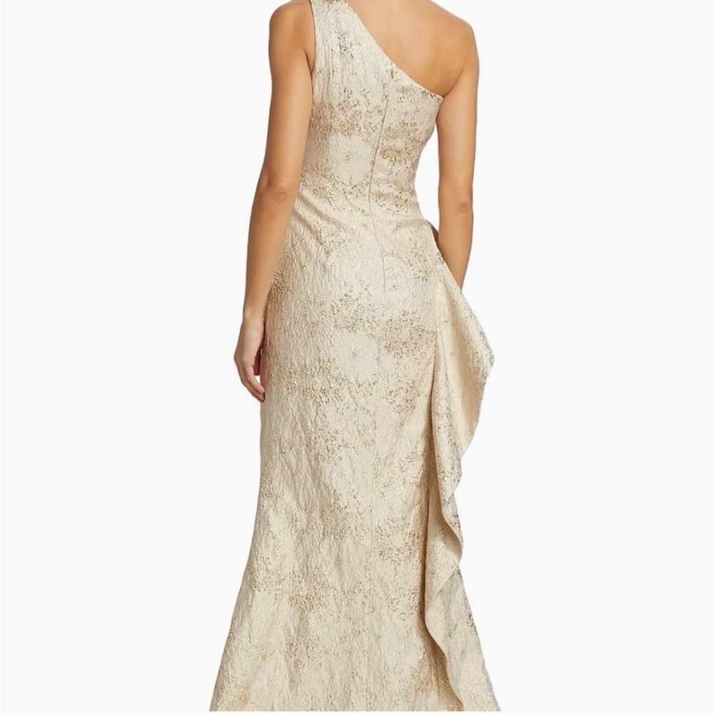 Teri Jon by Ricki Freeman One shoulder Asymmetrical Gold Dress - Picture 2 of 6